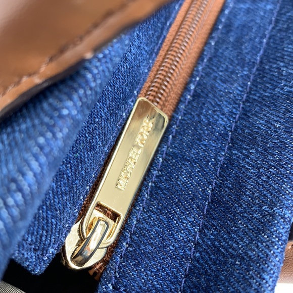 MICHAEL KORS MIRELLA SMALL SHOPPER TOP ZIP XBODY INDIGO COLOR - Picture 8 of 16